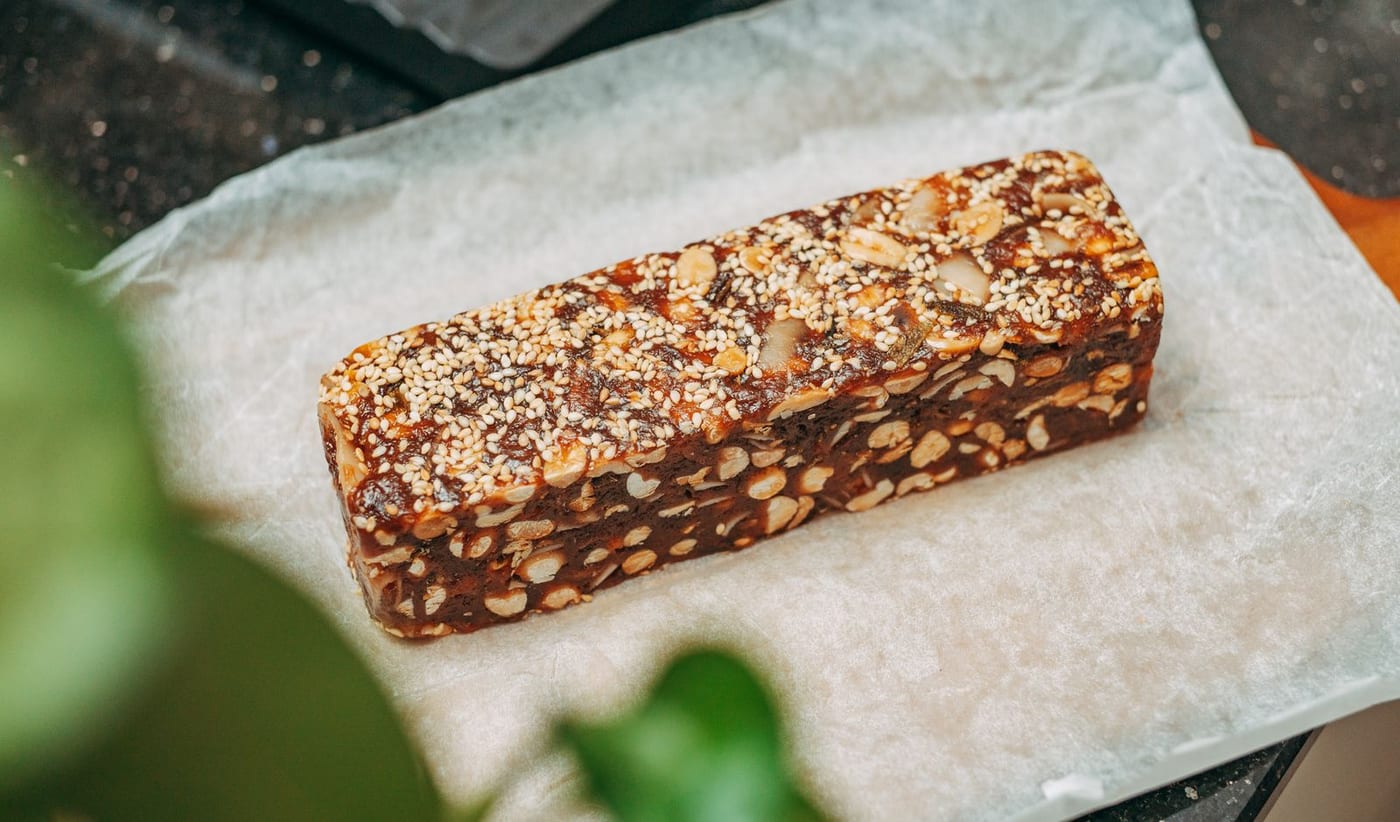 Why You're Hungry an Hour After a Protein Bar